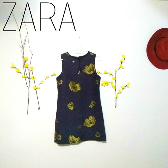 Zara Dresses & Skirts - ZARA Jaquard Floral Gold Shift Dress